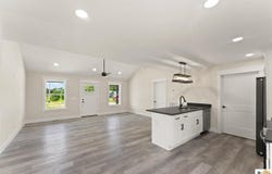 642 Union Light Road, Mammoth Cave, KY 42259