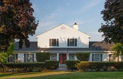 55 Sigourney Road, Portsmouth, RI 02871