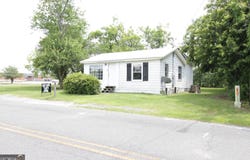 511 E 17th Street, Alma, GA 31510