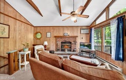 803 Buckhorn Court, Hawley, PA 18428