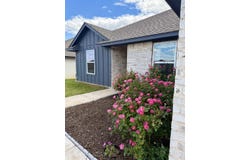 204 NW Elm, Cache, OK 73527