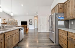 2952 NW Dogwood Avenue, Redmond, OR 97756
