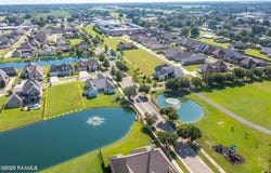 219 Bridgewater Place lot: 17, Breaux Bridge, LA 70517