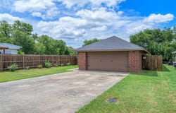407 W Mesquite Street, Gunter, TX 75058