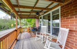 396 2nd Street NE, Carrollton, OH 44615