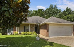 505 Eaglewood Drive, Florence, MS 39073