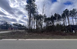 7867 Dorlen Avenue, Kalamazoo, MI 49009