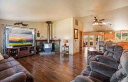 5900 NW 59th Street, Redmond, OR 97756