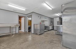 211 Glover Street, Newton, TX 75966