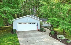 10 S Oakmont Road, Northfield Center, OH 44067