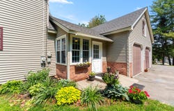 6 Blue Road, Monmouth, ME 04259