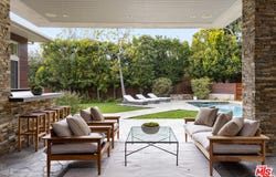 235 Oceano Dr, Los Angeles, CA 90049