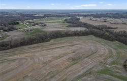 S Wellington Street, Richmond, MO 64085