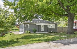 1304 S 39th Street, St Joseph, MO 64507