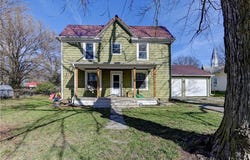 511 N Main Street, Corder, MO 64021