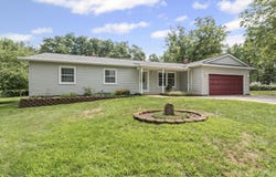 9363 Silverside Drive, South Lyon, MI 48178