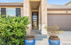 25819 Posey, Boerne, TX 78006