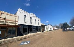 143 W Railroad Avenue, Magnolia, MS 39652