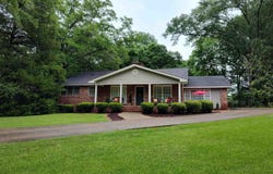 2410 LAKE TERRACE ROAD, SYLACAUGA, AL 35150