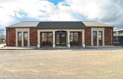 2307 Missouri Avenue, Carthage, MO 64836