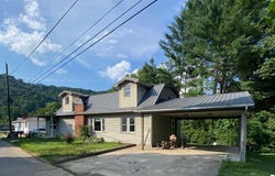 184 Mullins Addition Drive, Pikeville, KY 41501