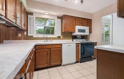 18363 Sheffield Lane, Bristol, IN 46507