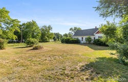1044 N Green Creek Road, Muskegon, MI 49445