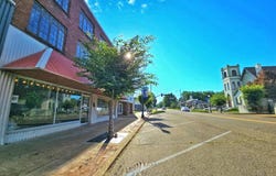 1413 E Main Street, Humboldt, TN 38343