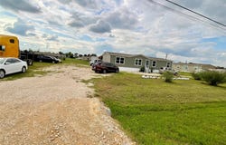 128 Ciervo St, Cedar Creek, TX 78612