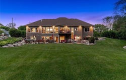 3420 Fairview Avenue N, Arden Hills, MN 55112