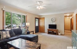 911 N STANLEY Drive, Chillicothe, IL 61523