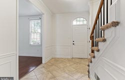 41 DEVONSHIRE SQUARE, MECHANICSBURG, PA 17050
