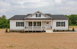 915 Levi Road, Green Bay, VA 23942