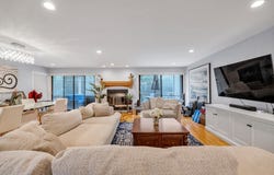 1 John Bean Court, Port Washington, NY 11050