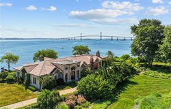 5 Decatur Avenue, Jamestown, RI 02835