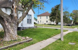 503 W 2nd Avenue, Indianola, IA 50125
