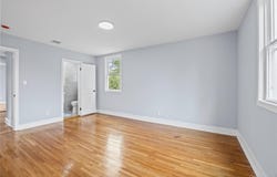 81 Rowe Avenue, East Rockaway, NY 11563