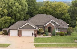 1201 2nd Ave NE, Waverly, IA 50677