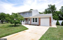 29 SWARTHMORE AVENUE, STRATFORD, NJ 08084