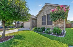 5817 Stream Drive, Fort Worth, TX 76137