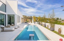9405 Sierra Mar Place, Los Angeles, CA 90069