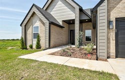 9321 NW 147th Terrace, Yukon, OK 73099