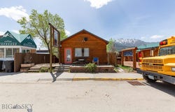 505 Scott Street W, Gardiner, MT 59030