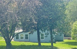 20 Warner Ave, Charleroi, PA 15022