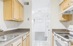 812 La Fontenay Ct, Louisville, KY 40223