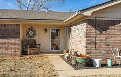 117 Seminole Dr, Comanche, OK