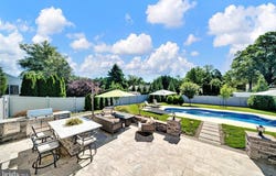 21 N CREST AVENUE, HAMILTON, NJ 08690