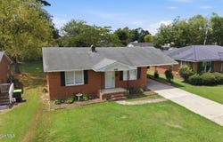 205 N Edgewood Avenue, Williamston, NC 27892