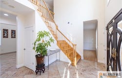 2 Universal Avenue, Edison, NJ 08820