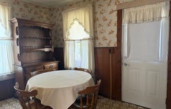 31 Waite St, Lowell, MA 01851